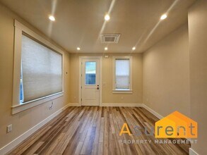 241 7th St in Ashland, OR - Building Photo - Building Photo