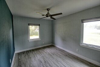 3027 E Crystal Lake Ave in Orlando, FL - Building Photo - Building Photo