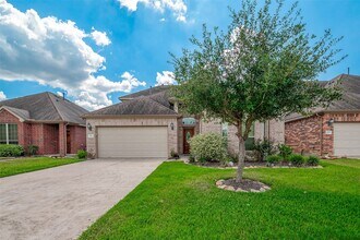 2211 Argos Dr in Missouri City, TX - Building Photo - Building Photo