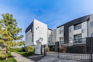 4115 Chartres St in Houston, TX - Building Photo