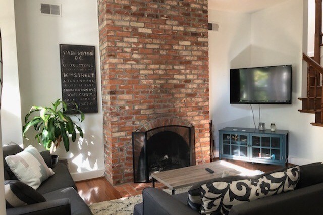 703 13th St NE, Unit A