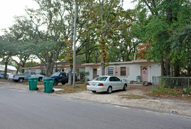 617 Powell Dr in Niceville, FL - Building Photo - Building Photo