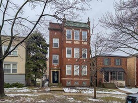2617 W Rascher Ave, Unit 4 in Chicago, IL - Building Photo