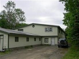 2968 County Highway 11 Apartamentos