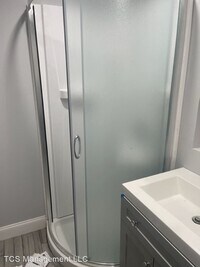 231 E Girard Ave - 8