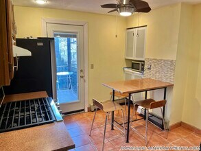 11 Chilcott Pl in Boston, MA - Building Photo - Building Photo