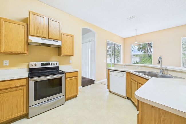 271 Lagoon St in Palm Bay, FL - Building Photo - Building Photo