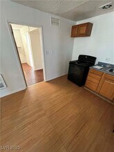622 W McWilliams Ave in Las Vegas, NV - Building Photo - Building Photo
