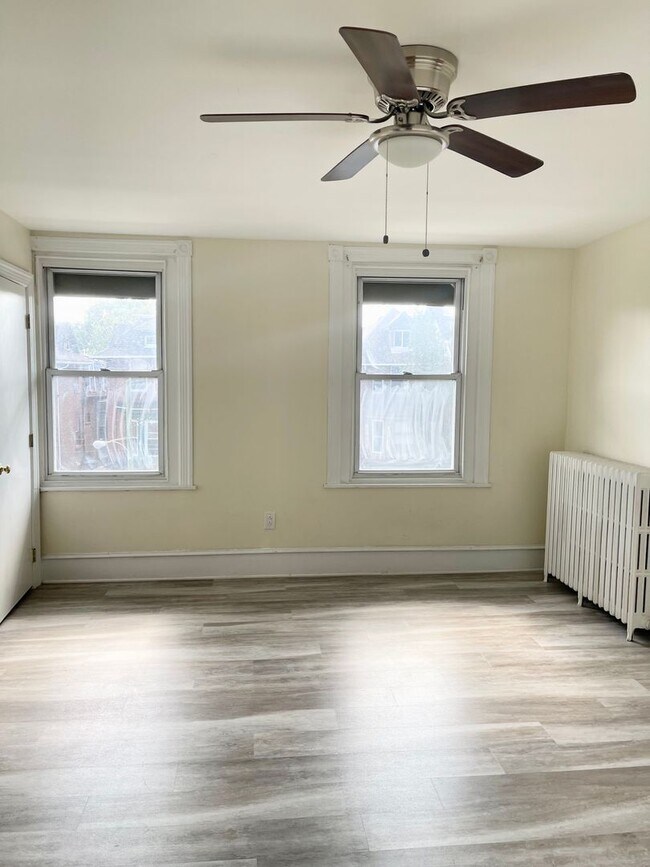 5119 Hazel Ave in Philadelphia, PA - Building Photo - Building Photo