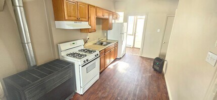 934 Pine St in Allentown, PA - Building Photo - Building Photo