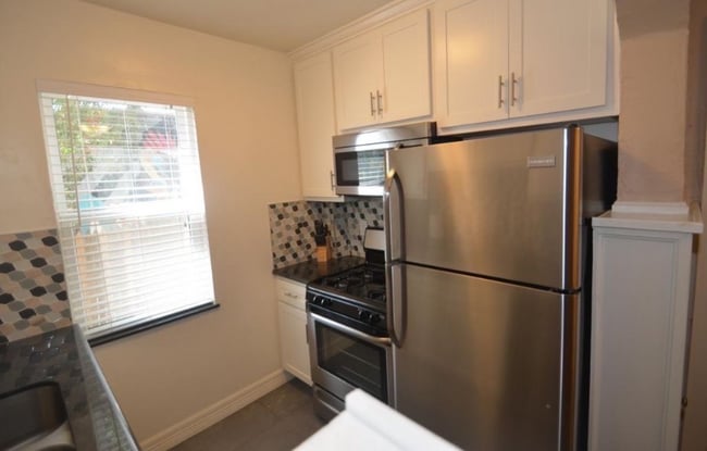 244 Spring St in Portland, ME - Building Photo - Building Photo