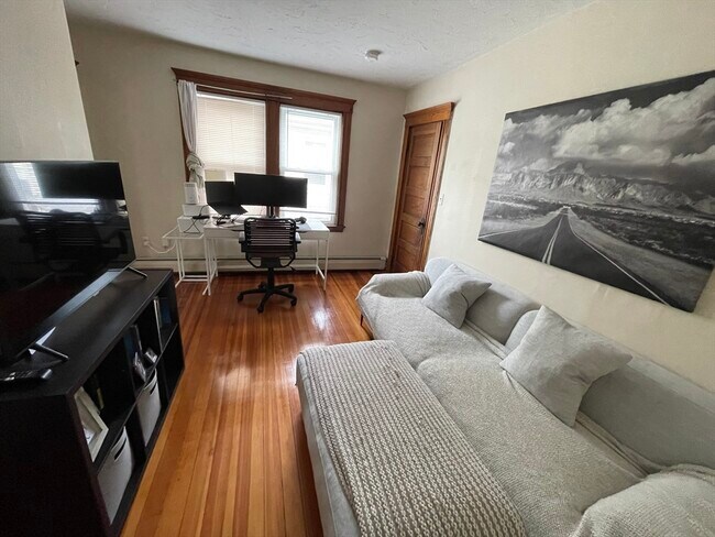 127 Belgrade Ave in Boston, MA - Building Photo - Building Photo