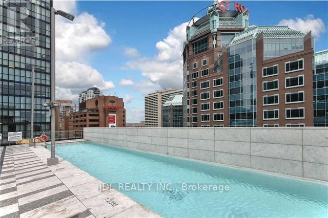 101 Charles St E in Toronto, ON - Building Photo - Building Photo