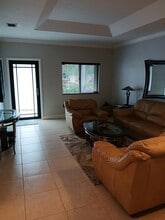 216 SW 15th Rd in Homestead, FL - Building Photo - Building Photo