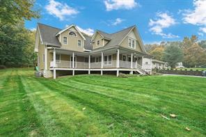 41 Oakland Ave in Woodbury, NY - Building Photo - Building Photo
