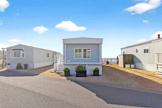 349 3rd Ave in Pacifica, CA - Building Photo - Building Photo