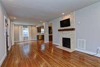 920 Westbrook Dr in Charlotte, NC - Building Photo - Building Photo