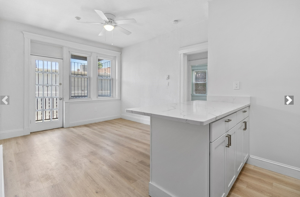 20 Kenwood St, Unit B in Boston, MA - Building Photo