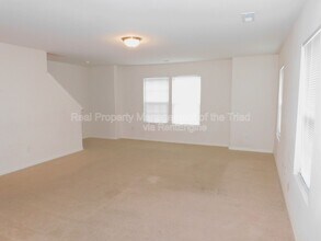 301 Hidden Timber Ln in Greensboro, NC - Building Photo - Building Photo