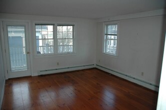 148 High St-Unit -3 in Newburyport, MA - Building Photo - Building Photo