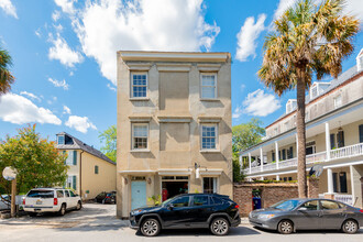 46 Queen Street in Charleston, SC - Building Photo - Building Photo