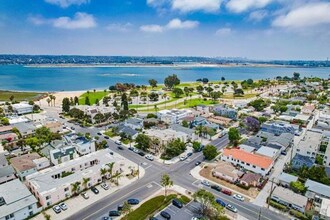 3993 Jewell St in San Diego, CA - Building Photo - Building Photo