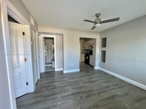 5634 Garfield St in Hollywood, FL - Building Photo - Building Photo