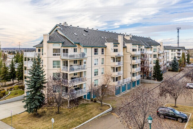 Riverside Estates in Edmonton, AB - Building Photo - Building Photo