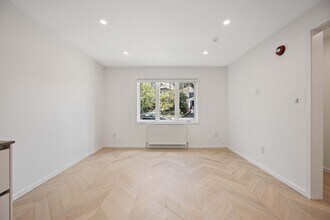 1340 Avenue Rd in Toronto, ON - Building Photo - Building Photo