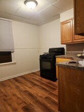 494 West Side Ave in Jersey City, NJ - Building Photo - Building Photo