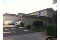 1903 Shadow Brook Dr in Merced, CA - Foto de edificio - Building Photo