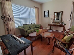 8209 Santa Rosa Ct in Sarasota, FL - Building Photo - Building Photo