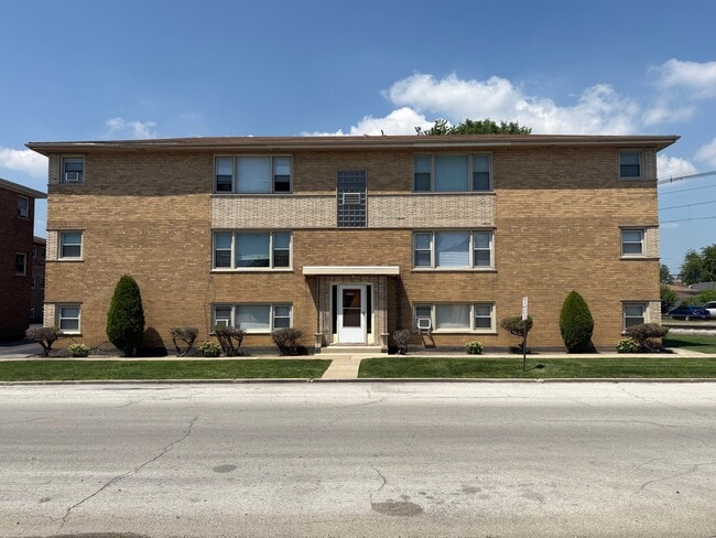 property at 12746 Winchester Ave