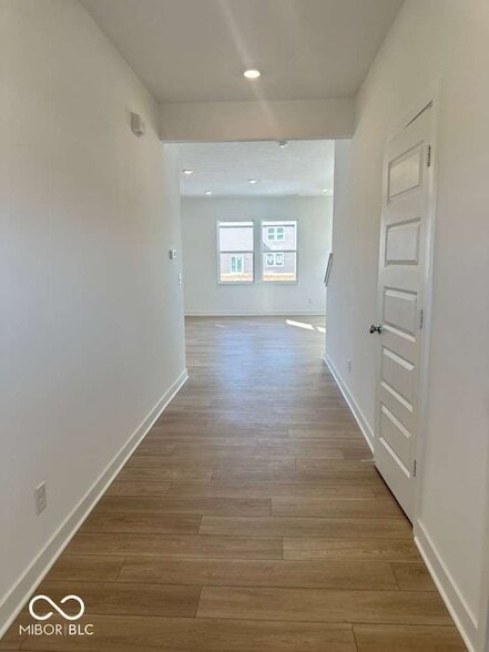 820 Hardin Pl in Greenwood, IN - Building Photo - Building Photo