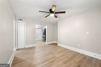 156 Fairfield Pl NW in Atlanta, GA - Building Photo - Building Photo