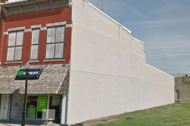 property at 108 W Main St