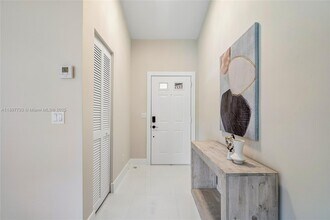 5794 Parkwalk Cir W in Boynton Beach, FL - Building Photo - Building Photo