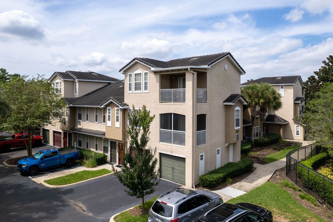 Mirabella Condominiums in Jacksonville, FL - Foto de edificio
