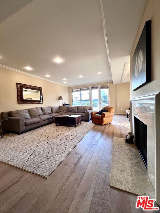 11700 Iowa Ave in Los Angeles, CA - Building Photo - Building Photo