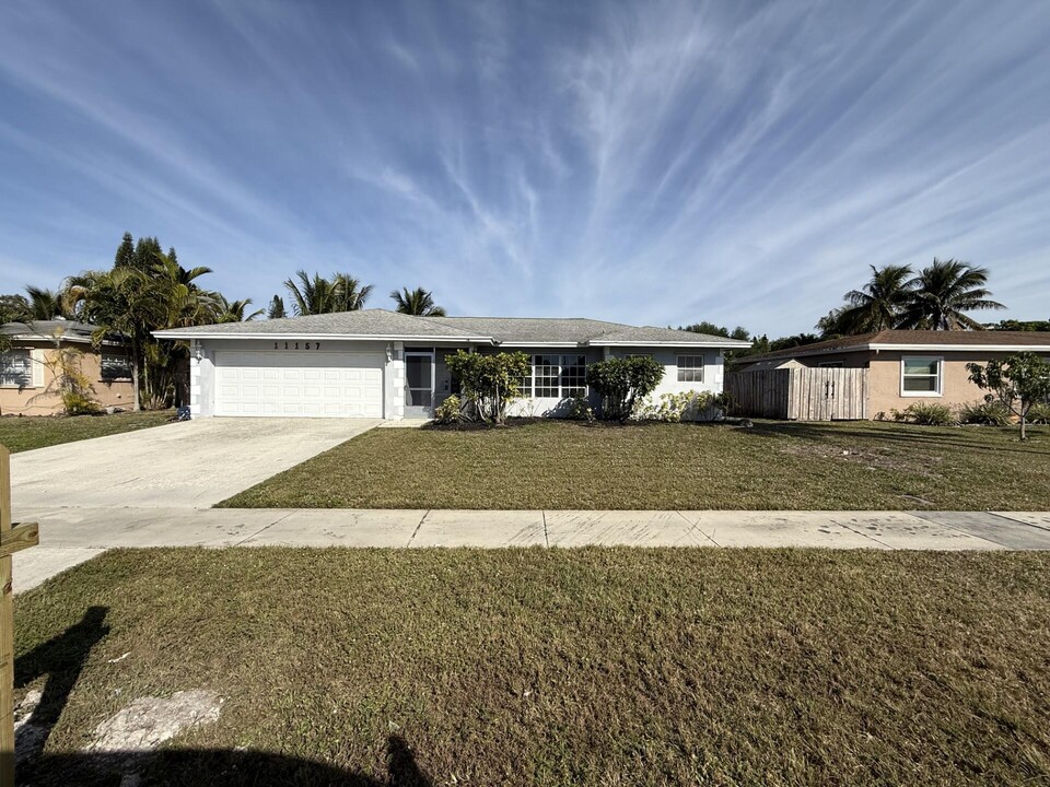 11157 Mandarin St in Boca Raton, FL - Building Photo