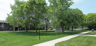 COURTYARD APARTMENTS