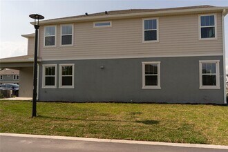 13094 Pergola Ave in Orlando, FL - Building Photo - Building Photo