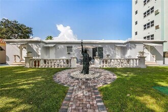 1712 Pierce St in Hollywood, FL - Building Photo - Building Photo