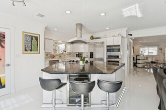 911 NW 7th St in Dania Beach, FL - Building Photo - Building Photo