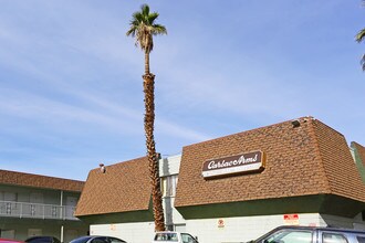 Carsac Apartments in Las Vegas, NV - Foto de edificio - Building Photo