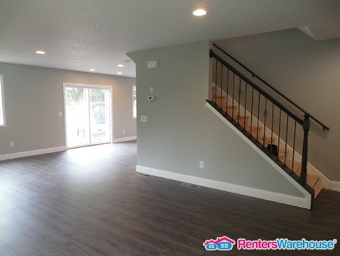 8185 Oakwood Ave NE in Elk River, MN - Building Photo - Building Photo