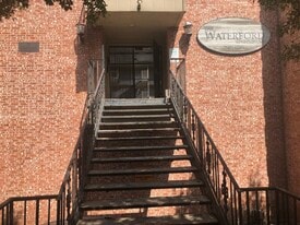 2401 Leon St, Unit 106A in Austin, TX - Building Photo