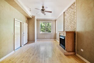 3053 W Washington Blvd, Unit #1 in Chicago, IL - Building Photo