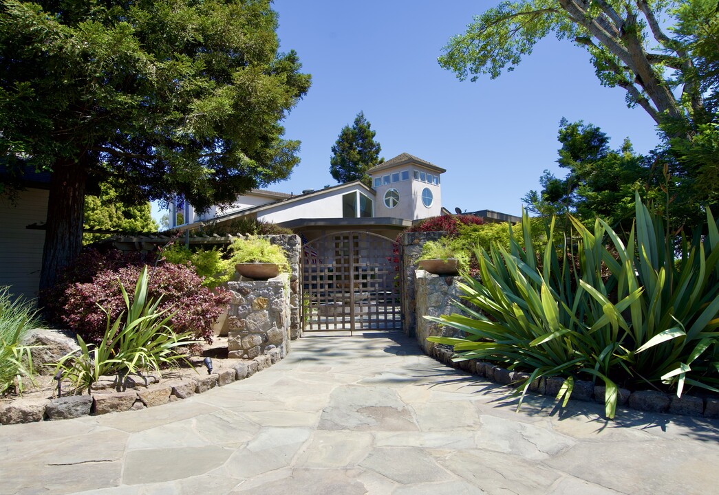 1101 Los Carneros Ave in Napa, CA - Foto de edificio