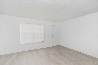 2201 S Jackson Rd in Pharr, TX - Building Photo - Building Photo